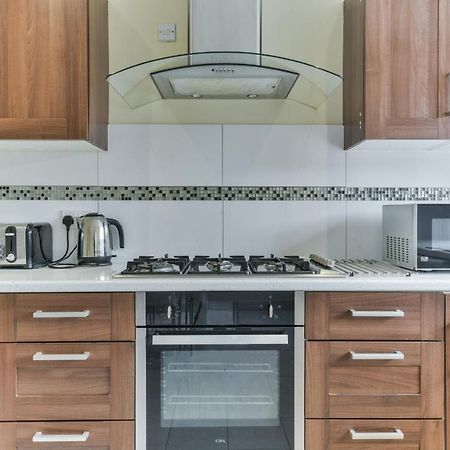 Willa Royal Living Properties Hillingdon Zewnętrze zdjęcie